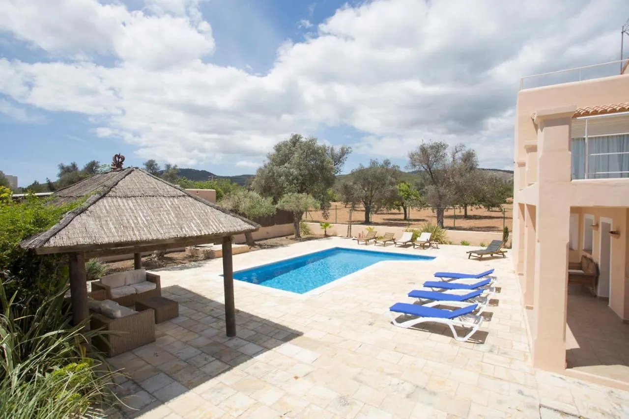 Villa Tom Is Near To Playa Den Bossa Sant Jordi de ses Salines
