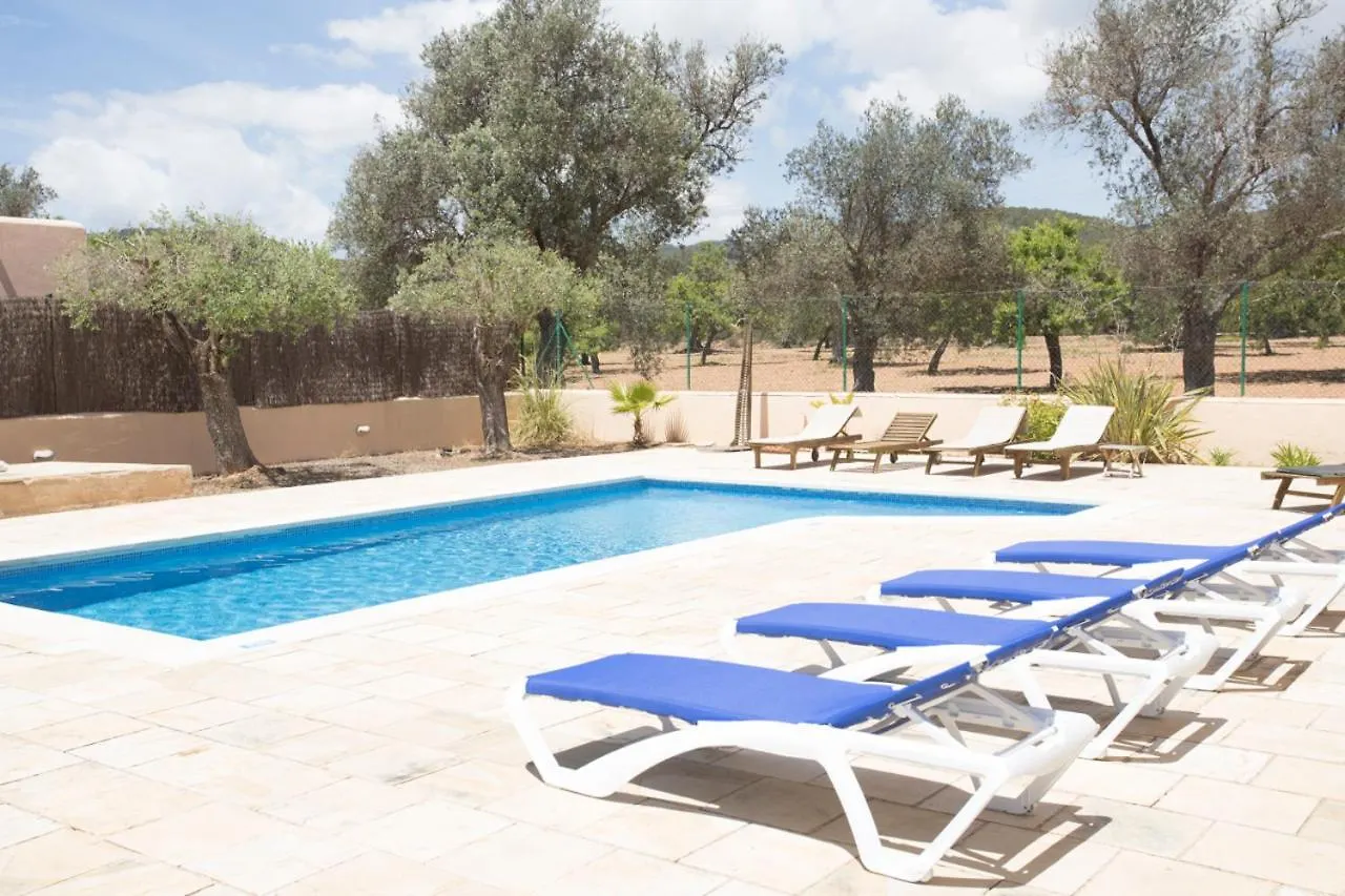 Villa Tom Is Near To Playa Den Bossa Sant Jordi de ses Salines
